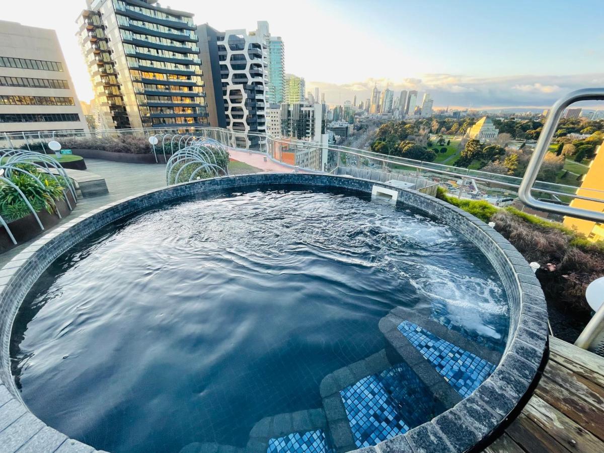Cozy 1 Bed Apt & Spa,Free Parking ,Phenomena Views Melbourne Exterior photo