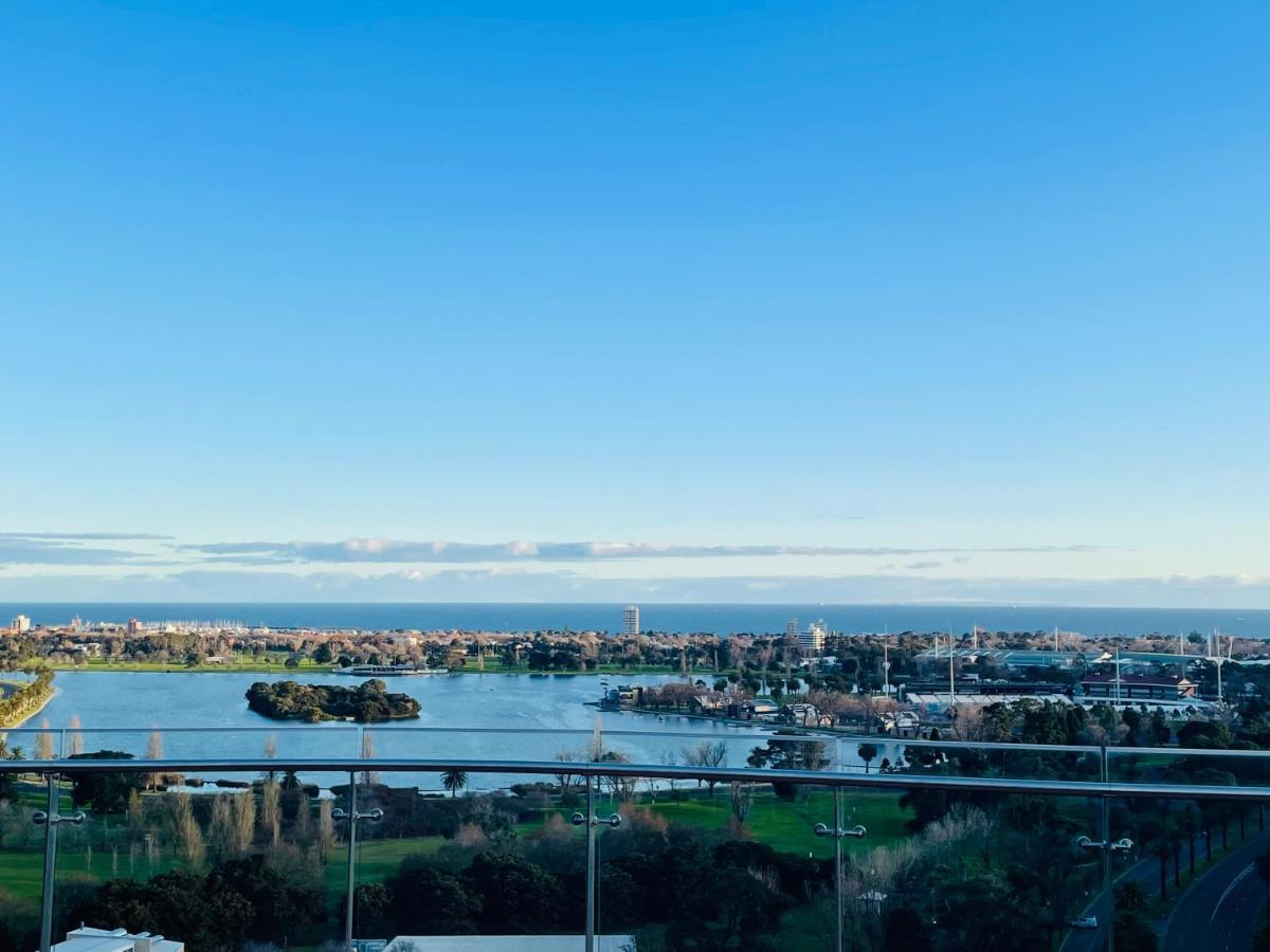 Cozy 1 Bed Apt & Spa,Free Parking ,Phenomena Views Melbourne Exterior photo