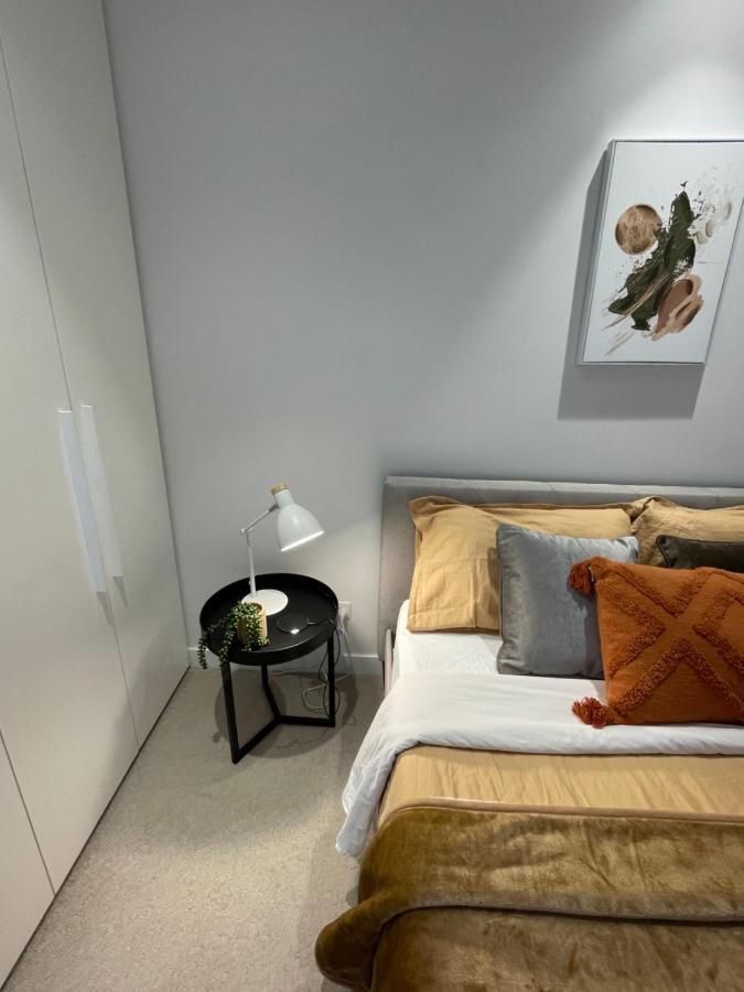 Cozy 1 Bed Apt & Spa,Free Parking ,Phenomena Views Melbourne Exterior photo